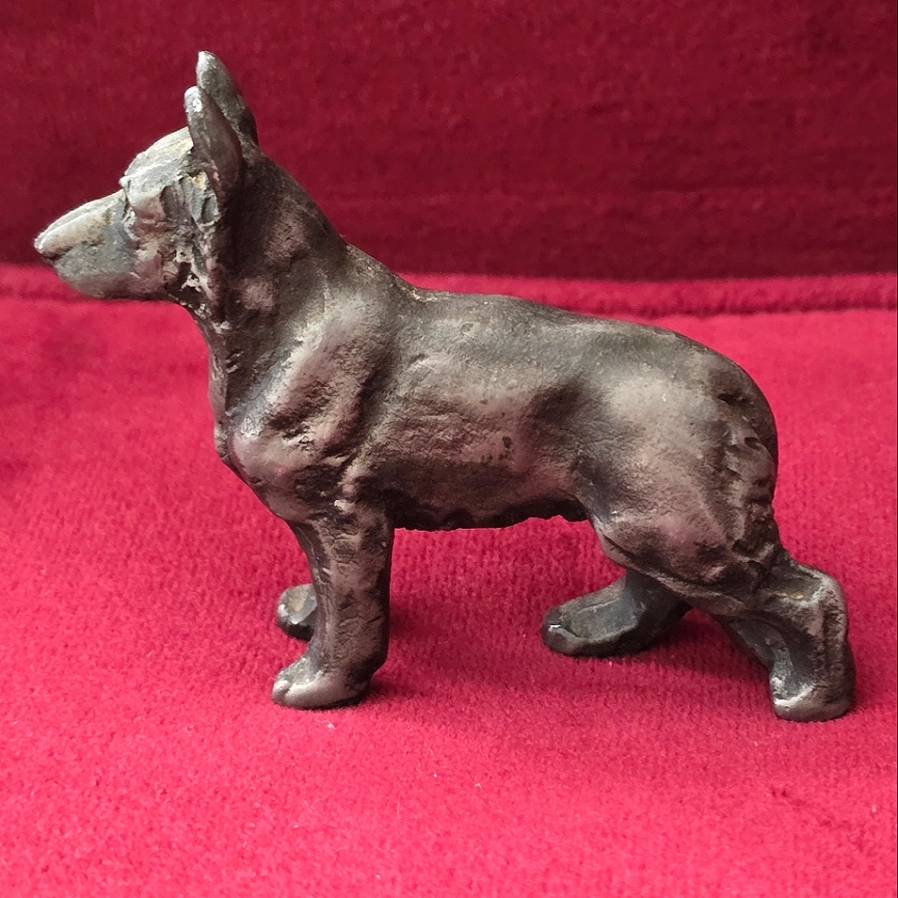 Vintage Cast Metal German Shepherd Dog Figurine Mini 2.5"L Signed, Hubley?